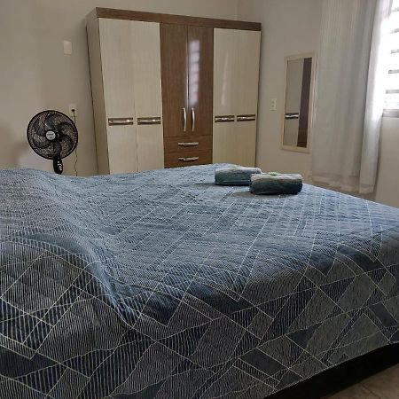 Ap 5 Amigos 800 Mt Da Rua Do Lazer Lejlighed Pirenópolis Eksteriør billede